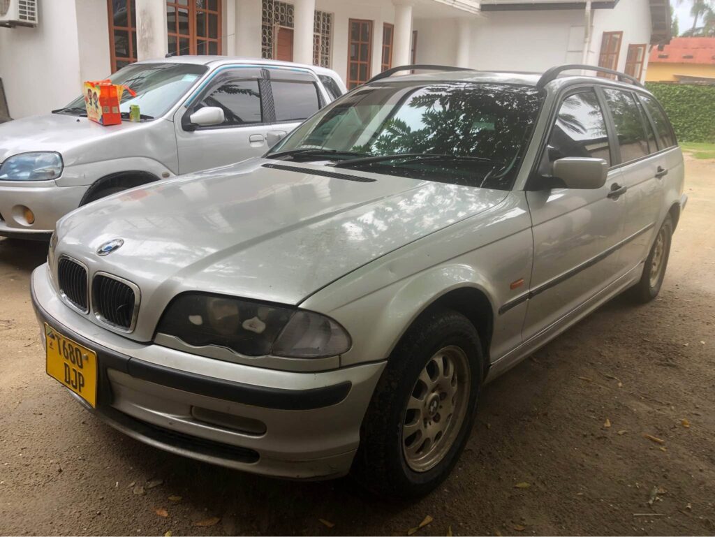 Magari 3 Series 2002 lipo Dar es Salaam