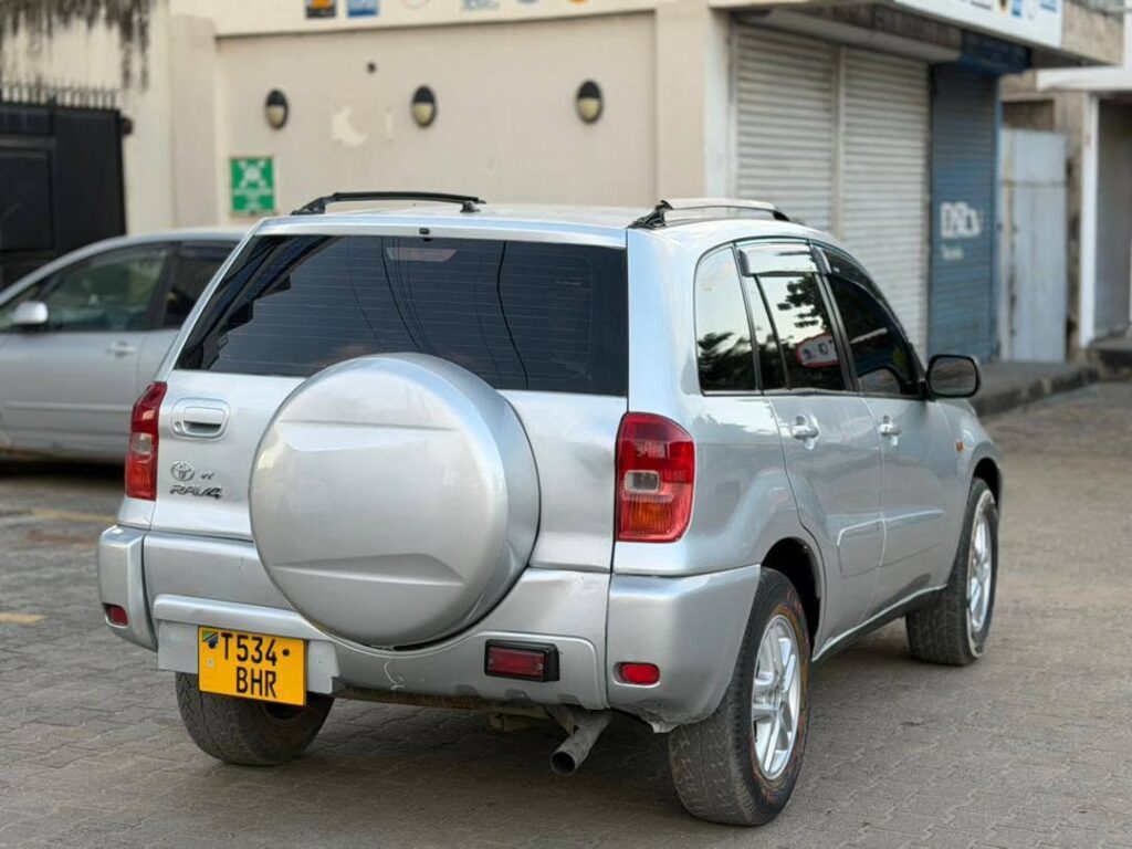 Price Toyota Rav4 2003 for Sale in Dar es Salaam