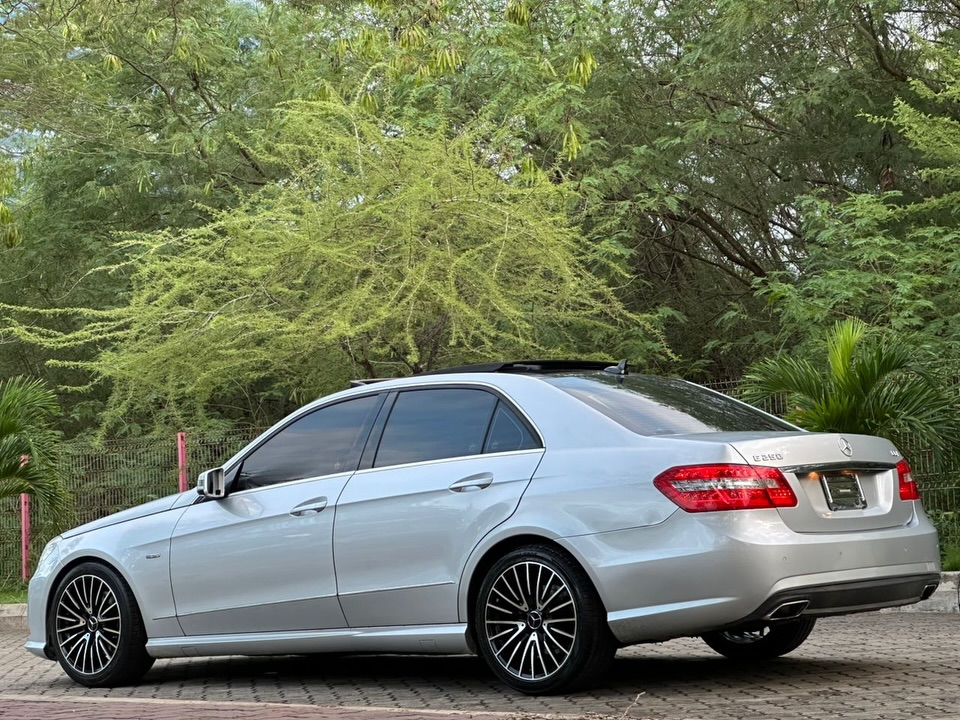For Sale Benz E-Class 2011 in Dar es Salaam