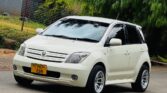 Magari Sokoni Toyota IST ya Bei Poa 2005