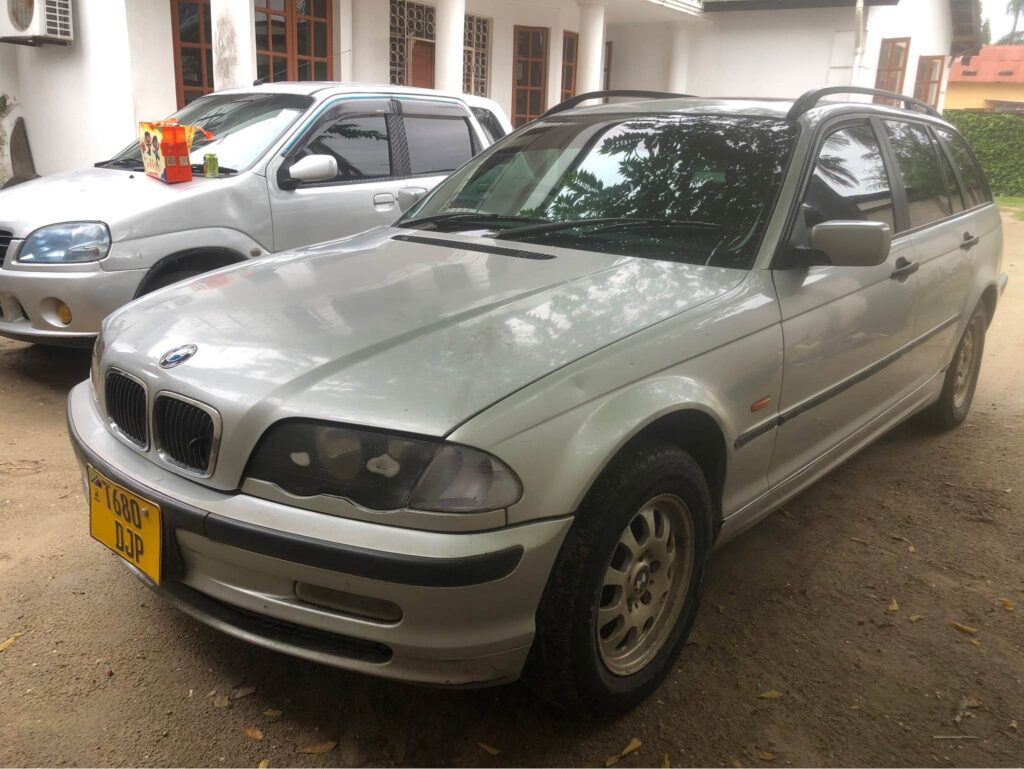 Magari Sokoni BMW 3 Series ya Bei Poa 2002