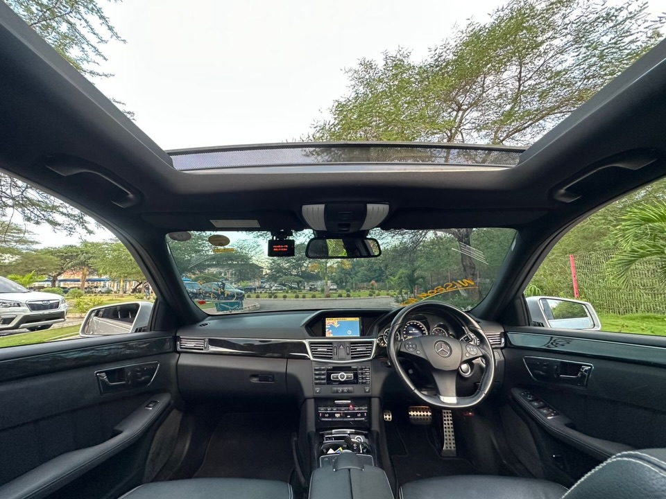 Price Of Benz E-Class 2011 for Sale in Tanzania