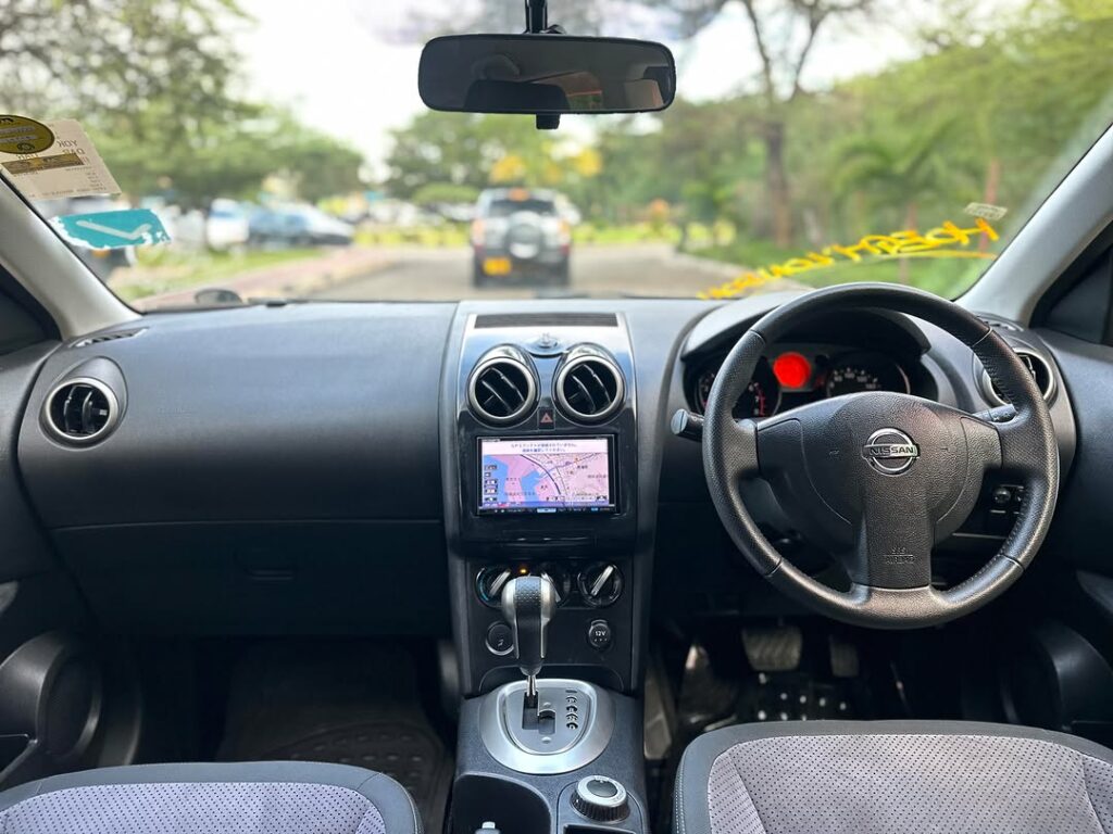 Nissan Dualis bei poa sokoni Dar es Salaam Tanzania