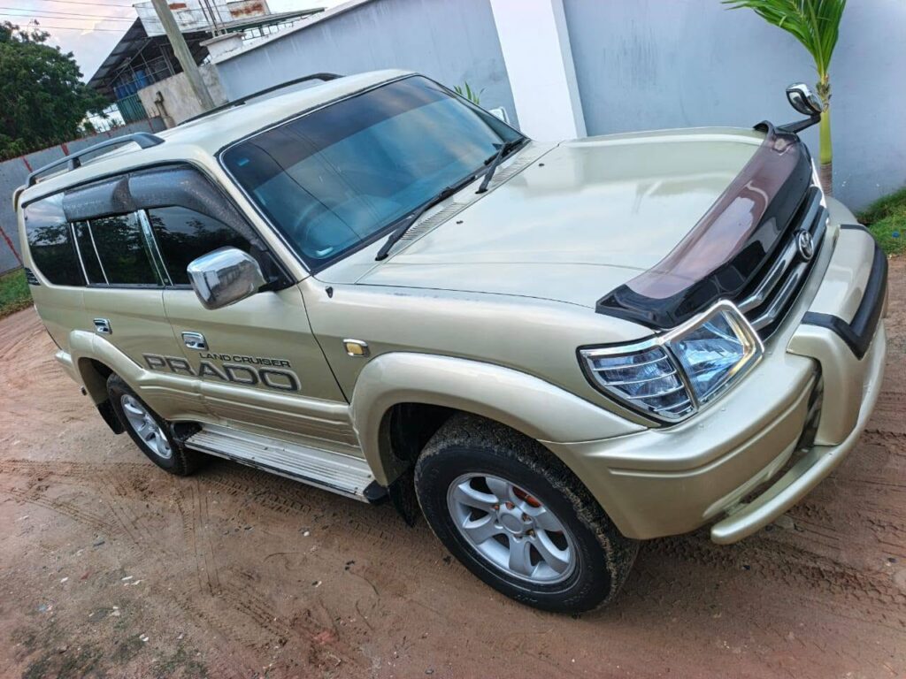 Magari Used Toyota Land Cruiser Prado 2001 Dar es Salaam Tanzania