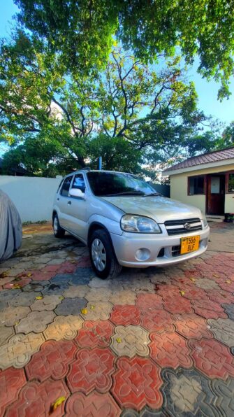 Bei Ya Suzuki Swift 2003 Sokoni Dar es Salaam Tanzania