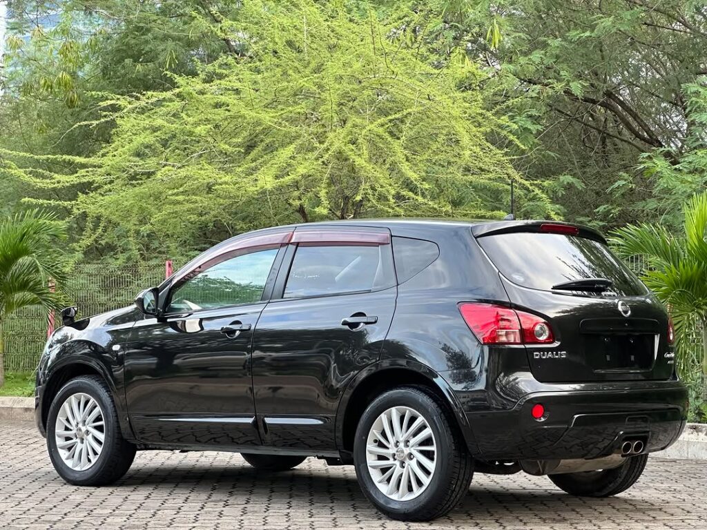 Nissan Dualis bei poa sokoni Dar es Salaam Tanzania