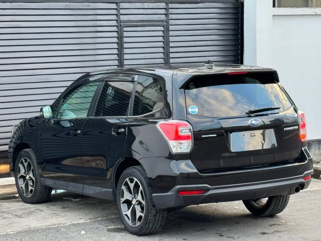 Magari Sokoni Subaru Forester ya Bei Poa 2015
