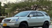 Magari Sokoni Toyota Harrier ya Bei Poa 2004