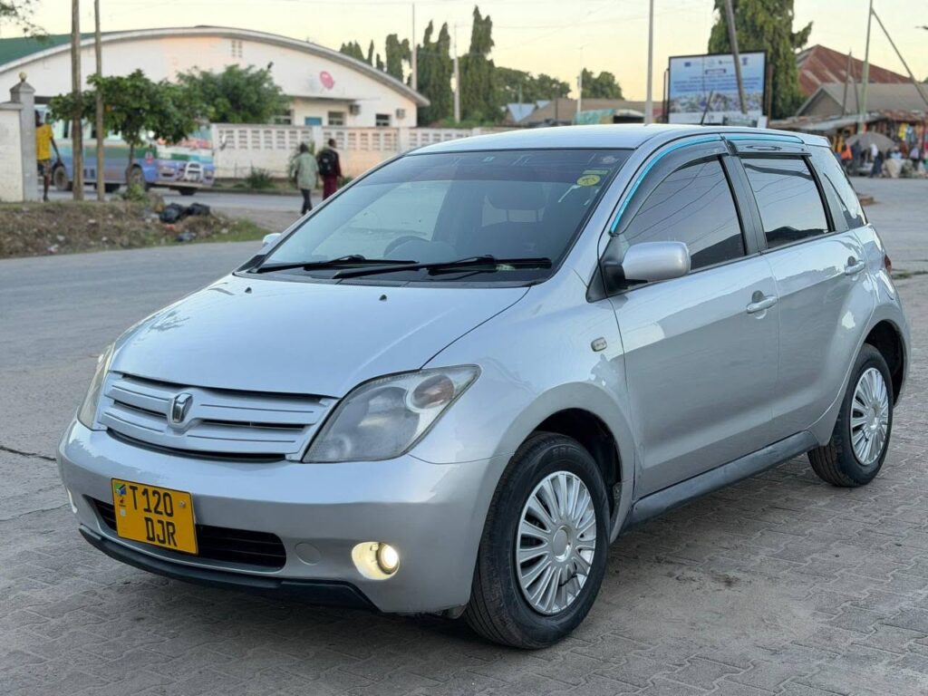 Buy Toyota IST 2005 for Sale in Dar es Salaam