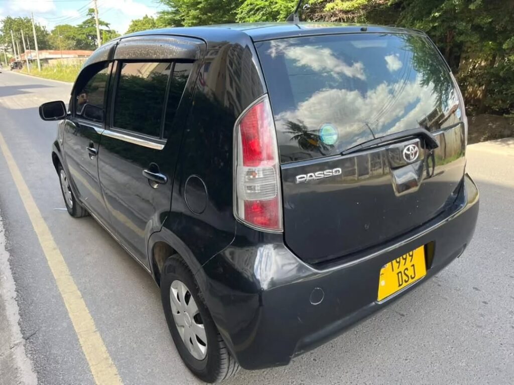 Toyota Passo 2004 for Sale in Dar es Salaam