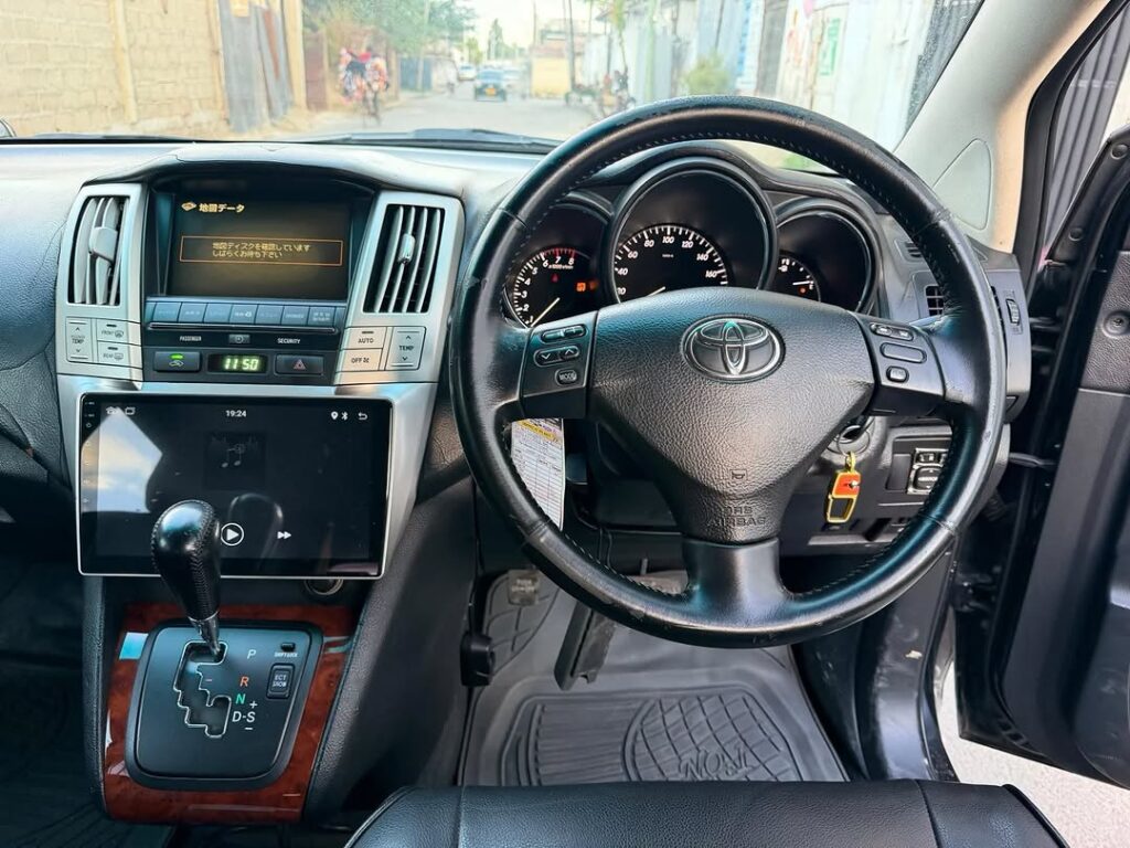 Toyota Harrier 2006 Inauzwa Dar es Salaam Tanzania