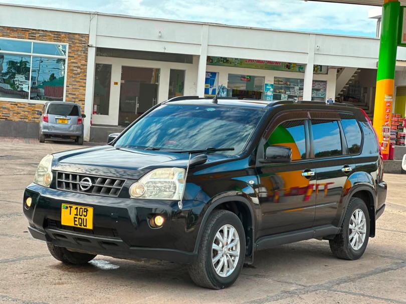 Magari Sokoni Nissan X-Trail ya Bei Poa 2008