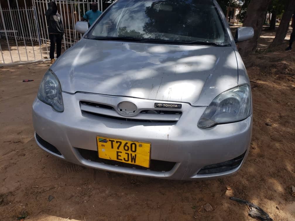 Magari Allex 2004 lipo Dodoma