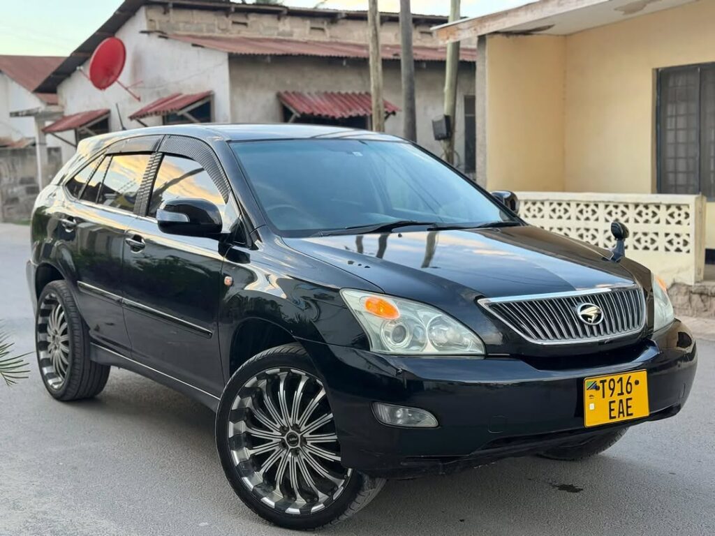 Magari Sokoni Toyota Harrier ya Bei Poa 2006