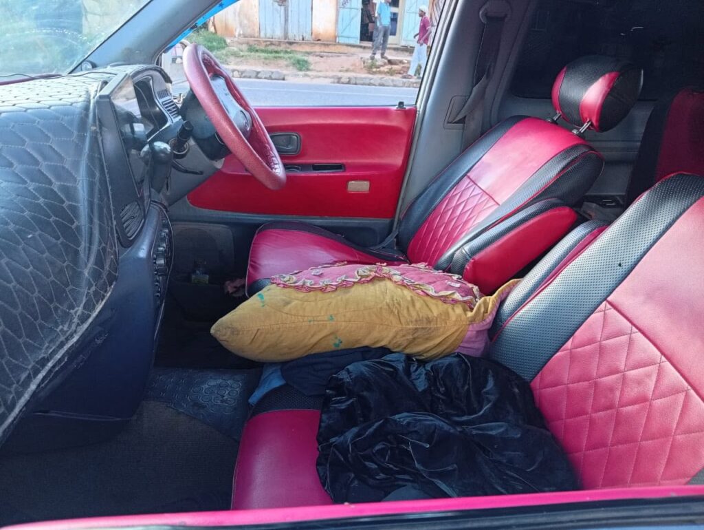 Toyota Noah bei poa sokoni Tanga Tanzania