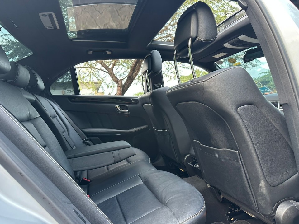 Benz E-Class 2011 for Sale in Dar es Salaam