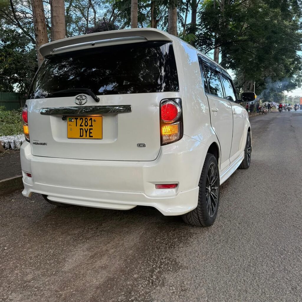 Toyota Rumion 2011 Inauzwa Arusha Tanzania