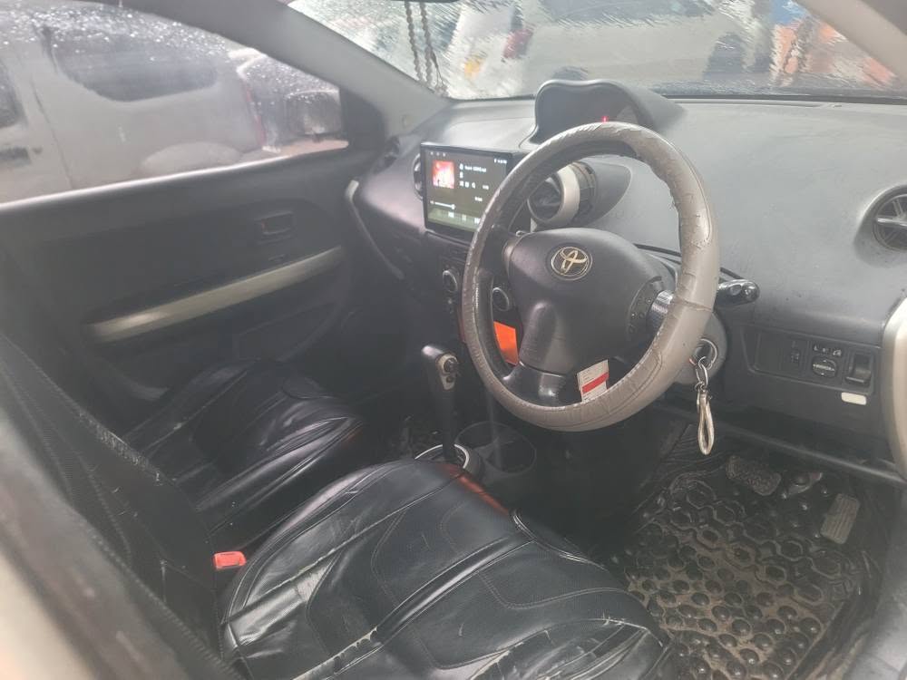 Price Toyota IST 2005 for Sale in Dar es Salaam