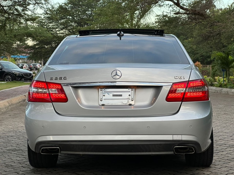 Benz E-Class 2011 for Sale in Dar es Salaam