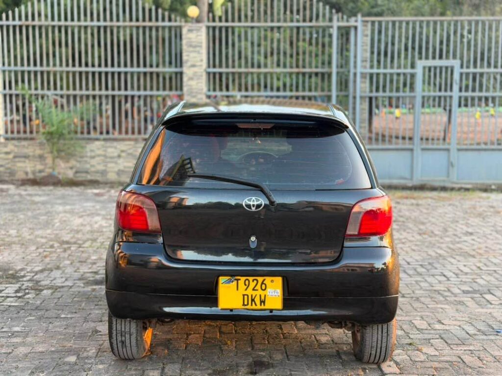 Price Toyota Vitz 2003 for Sale in Dar es Salaam