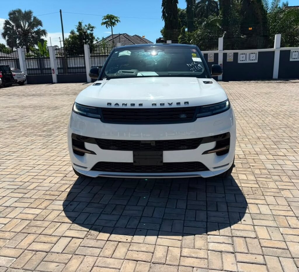 Bei ya Land Rover Range Rover Sport 2023 Sokoni Dar es Salaam Tanzania