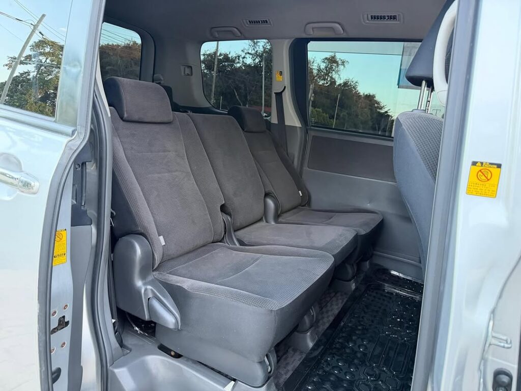 Price Of Toyota Noah 2009 for Sale in Tanzania