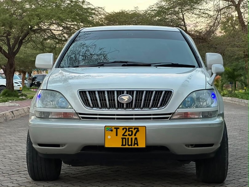 Bei ya Toyota Harrier 2004 Sokoni Dar es Salaam Tanzania