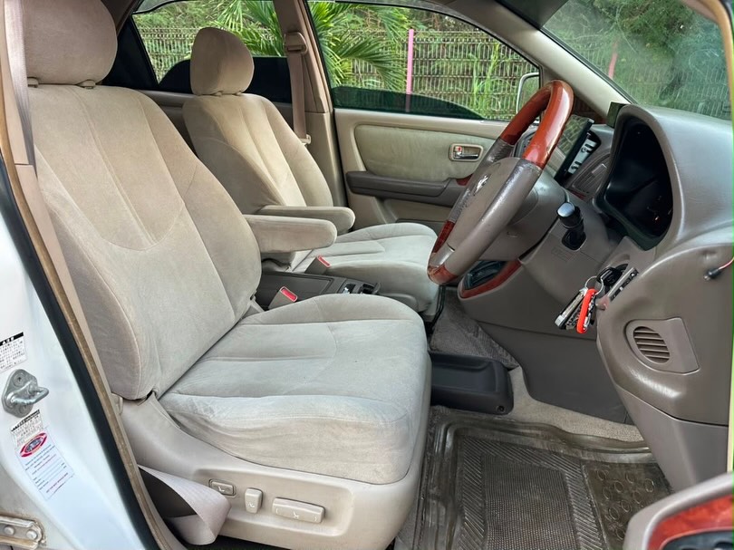 Magari Used Toyota Harrier 2004 Dar es Salaam Tanzania