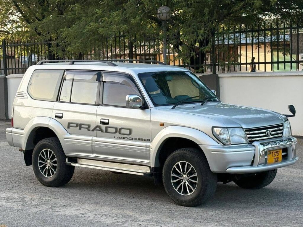 Price Of Toyota Land Cruiser Prado 2000 for Sale in Tanzania