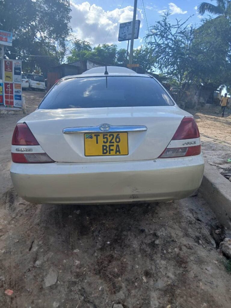 Toyota Mark II 2002 for Sale in Dar es Salaam