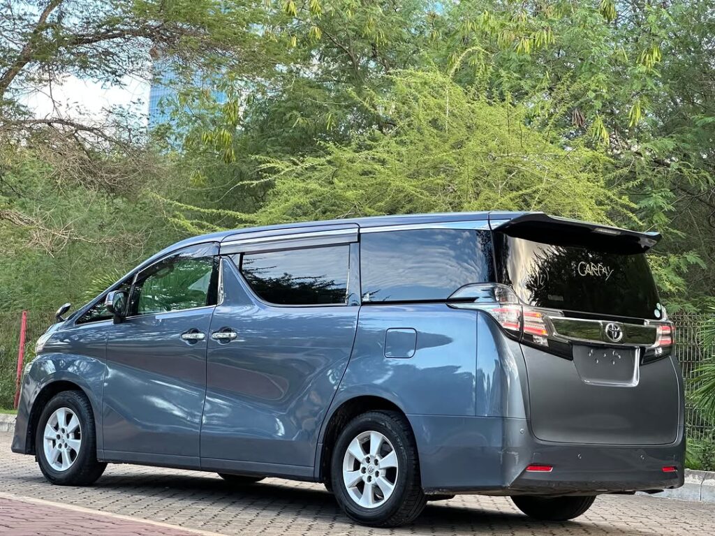 Toyota Vellfire bei poa sokoni Dar es Salaam Tanzania