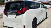 Magari Sokoni Toyota Alphard ya Bei Poa 2016