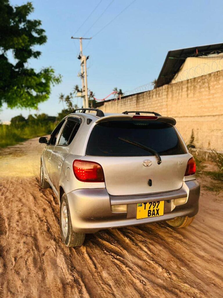 Magari Used Toyota Vitz 2003 Dar es Salaam Tanzania