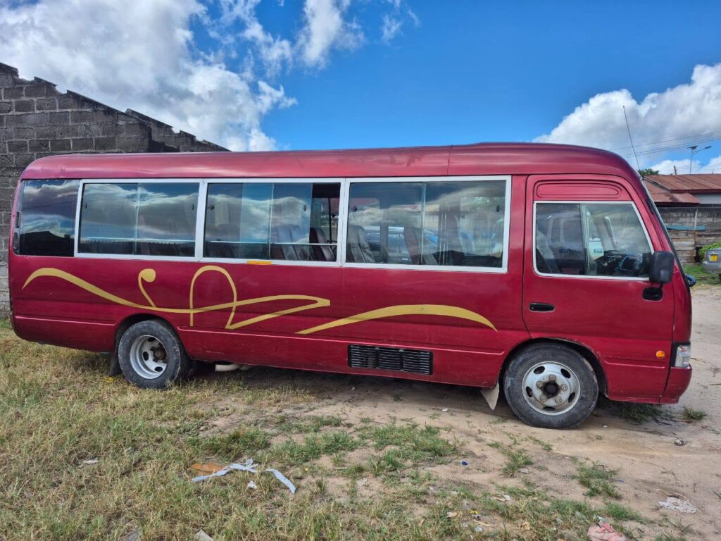 Price Toyota Coaster 2000 for Sale in Dar es Salaam