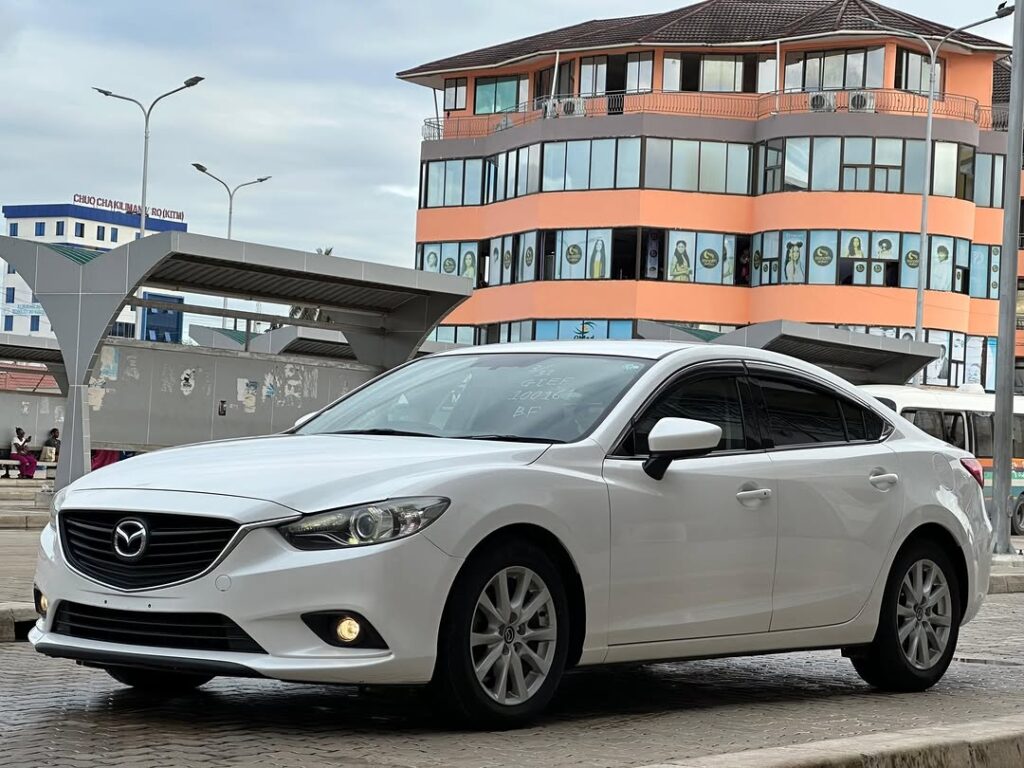 Magari Sokoni Mazda Atenza ya Bei Poa 2014