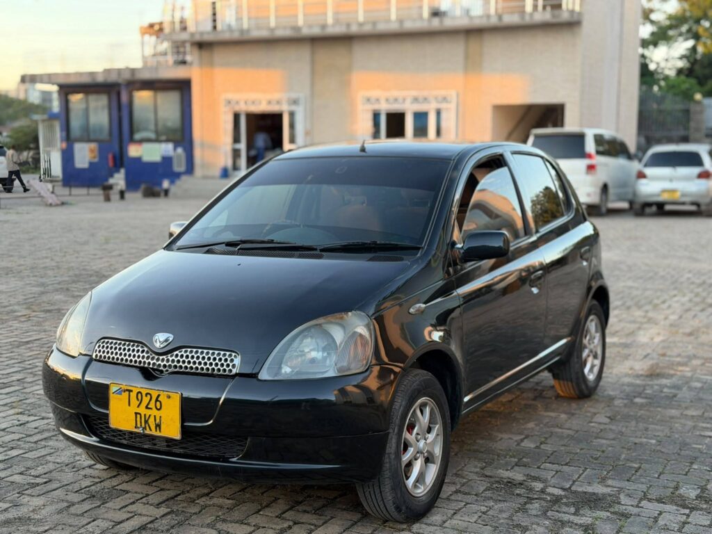 Magari Sokoni Toyota Vitz ya Bei Poa 2003