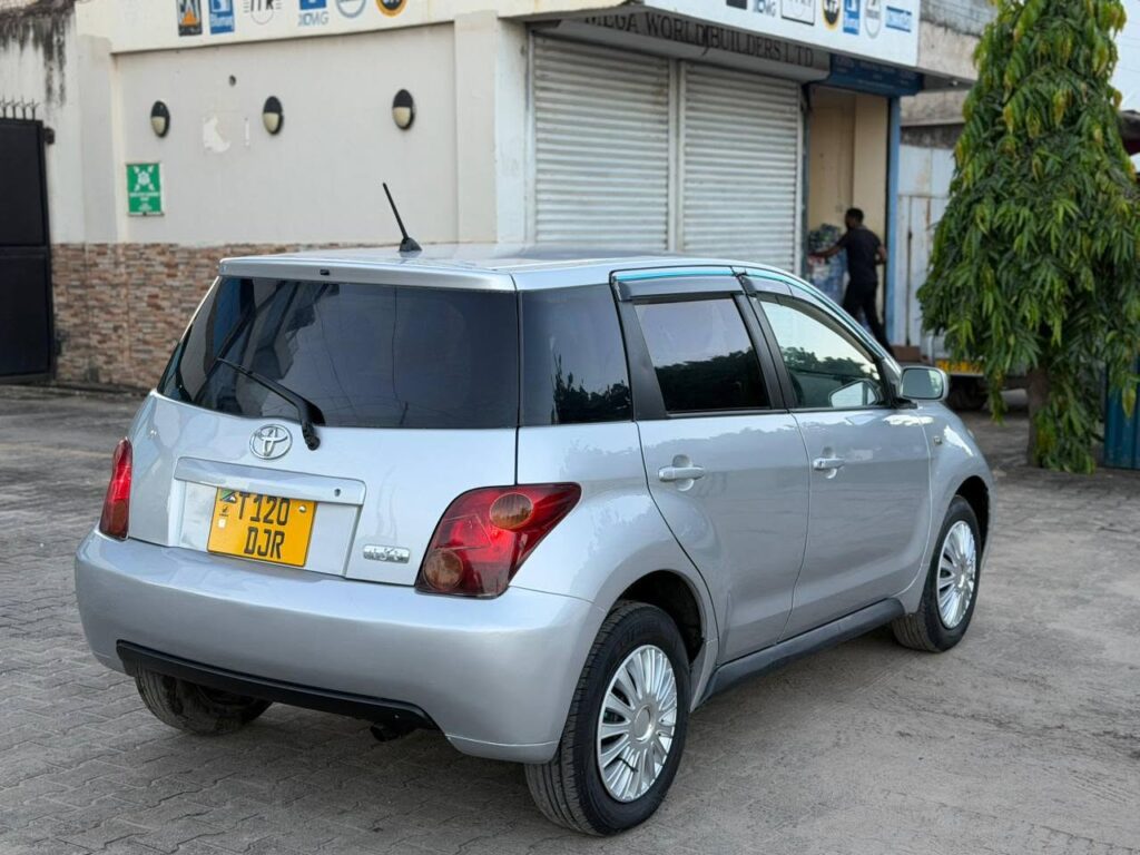 Toyota IST 2005 for Sale in Dar es Salaam
