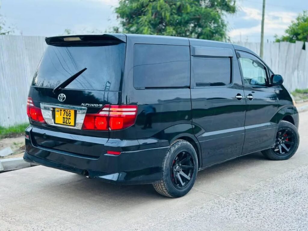 Magari Alphard 2007 lipo Dar es Salaam