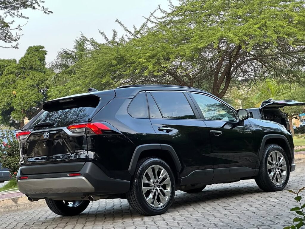 Magari Sokoni Toyota Rav4 ya Bei Poa 2019
