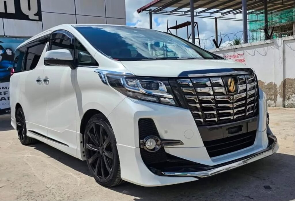 Magari Alphard 2016 lipo Dar es Salaam