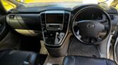 Toyota Alphard 2006 Inauzwa Arusha Tanzania