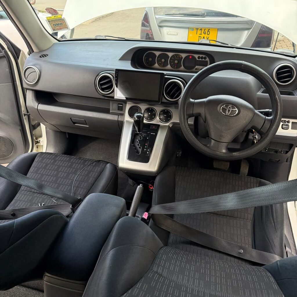 Magari Used Toyota Rumion 2011 Arusha Tanzania