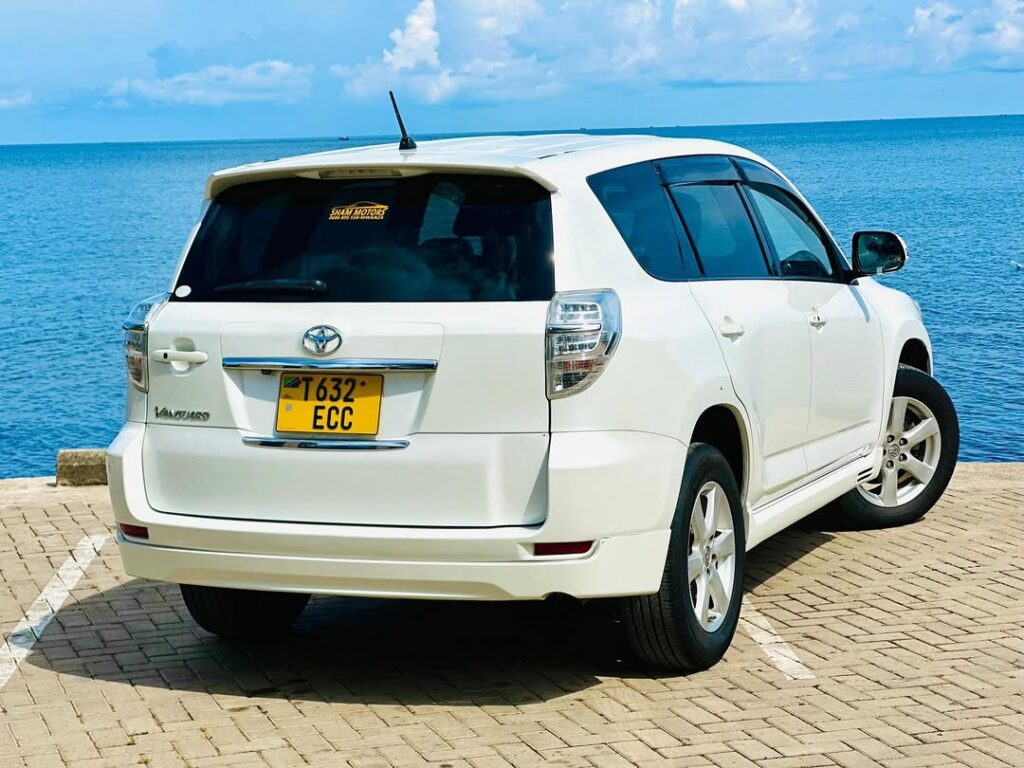 Price Toyota Vanguard 2007 for Sale in Mwanza