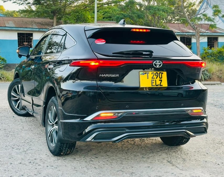 For Sale Toyota Harrier 2020 in Mwanza