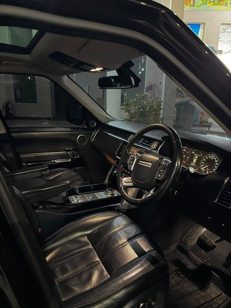 Magari Used Land Rover Range Rover 2016 Dar es Salaam Tanzania