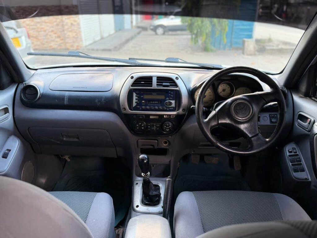 Price Toyota Rav4 2003 for Sale in Dar es Salaam