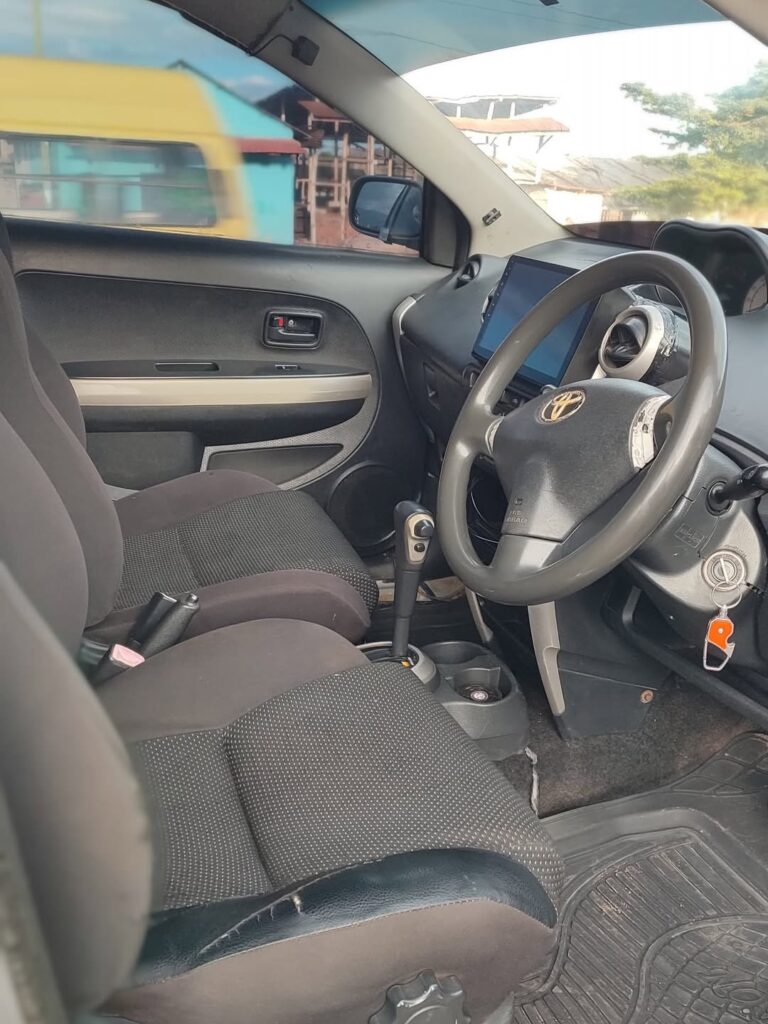 Price Toyota IST 2005 for Sale in Dar es Salaam