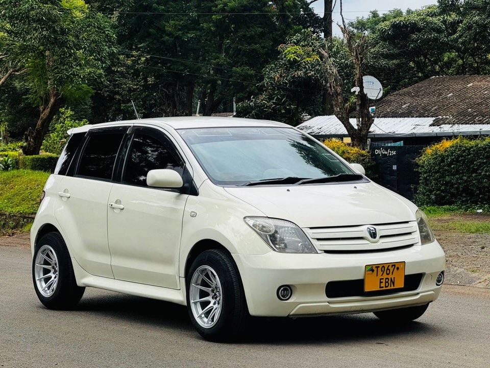 Toyota IST 2006 for Sale in Arusha