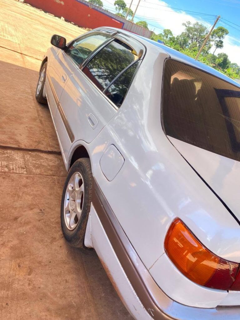 Price Toyota Premio 1998 for Sale in Kagera