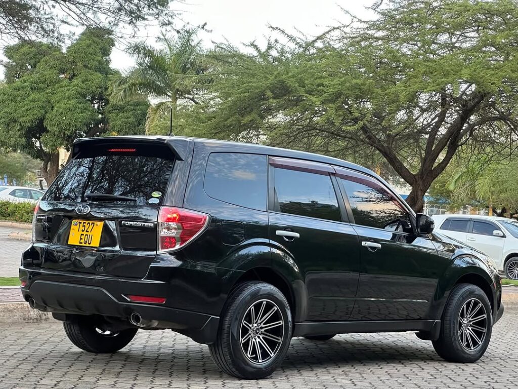 Magari Sokoni Subaru Forester ya Bei Poa 2011
